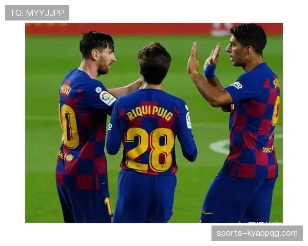 伤停补时由裁判根据比赛中断与犯规时间计算并决定终止