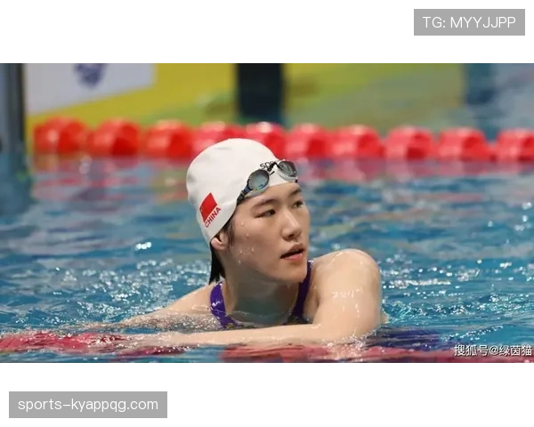 叶诗文训练完顺手买包，价格够我交十年房租