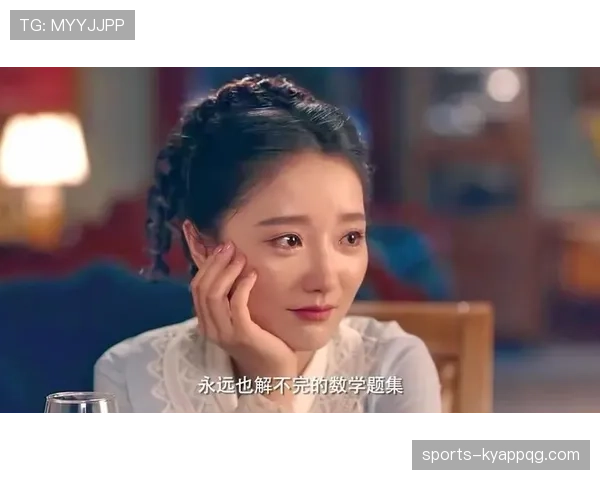 朱琳训练完直接啃鸡腿？这自律人设有点扛不住啊